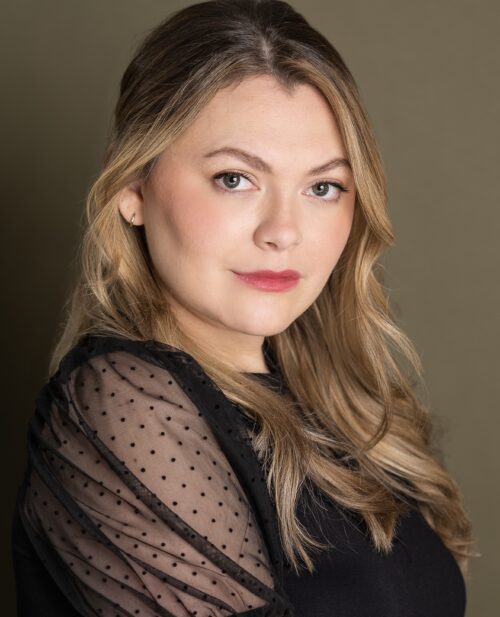headshot of Veronica Robinson