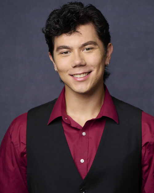 headshot of Alexander Kochoa